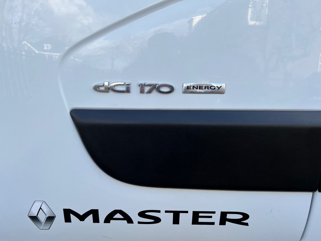 36889076-10.jpg