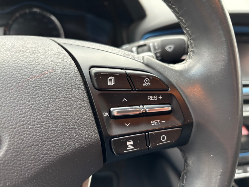 41389630-18.jpg
